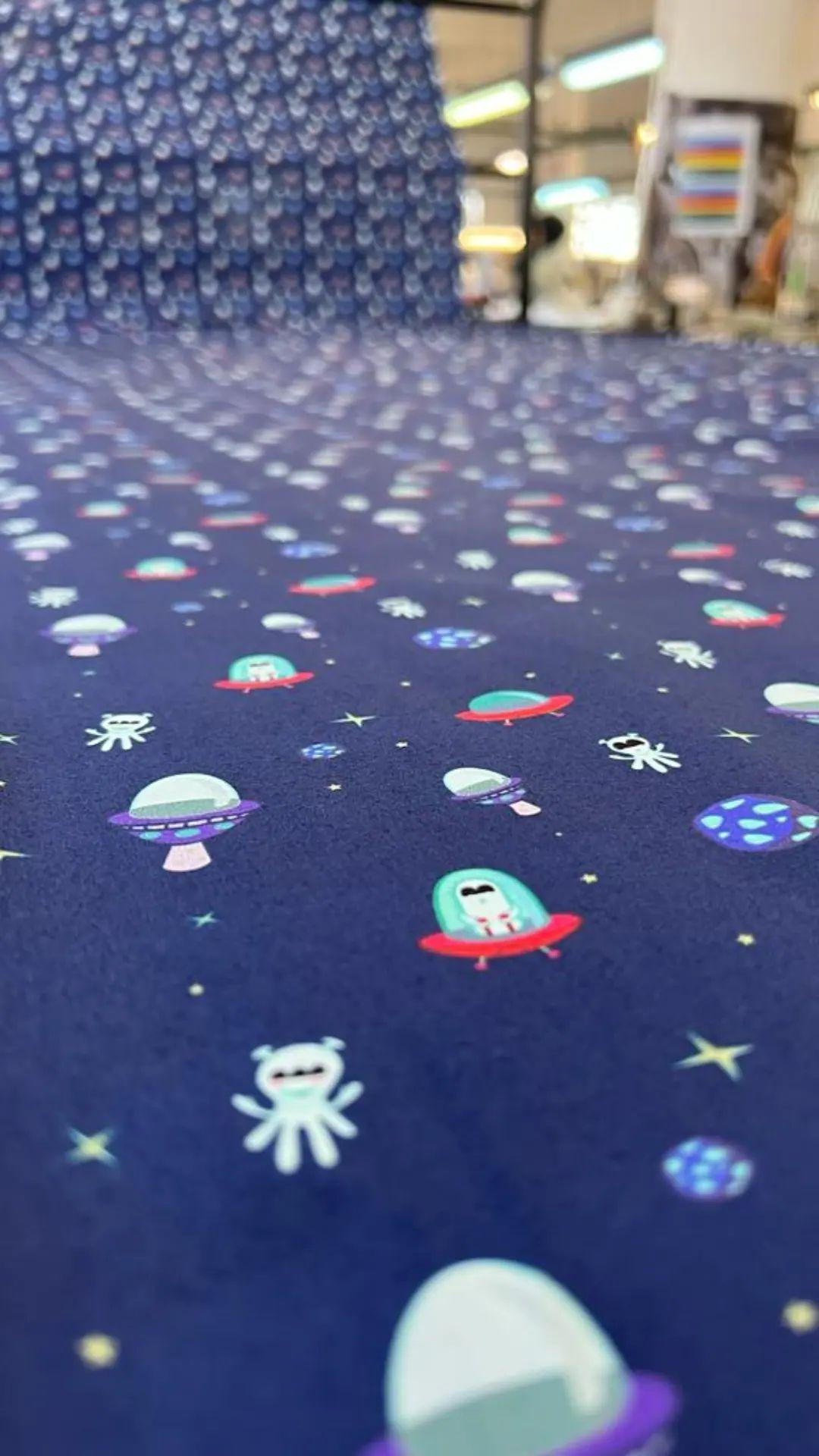 Tissu imprimé motif espace